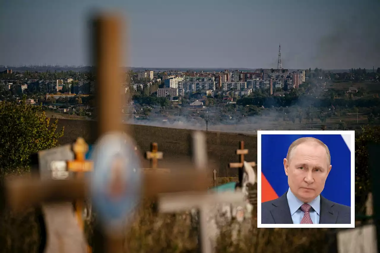 Putin gains little from taking Bakhmut as forces appear to break through