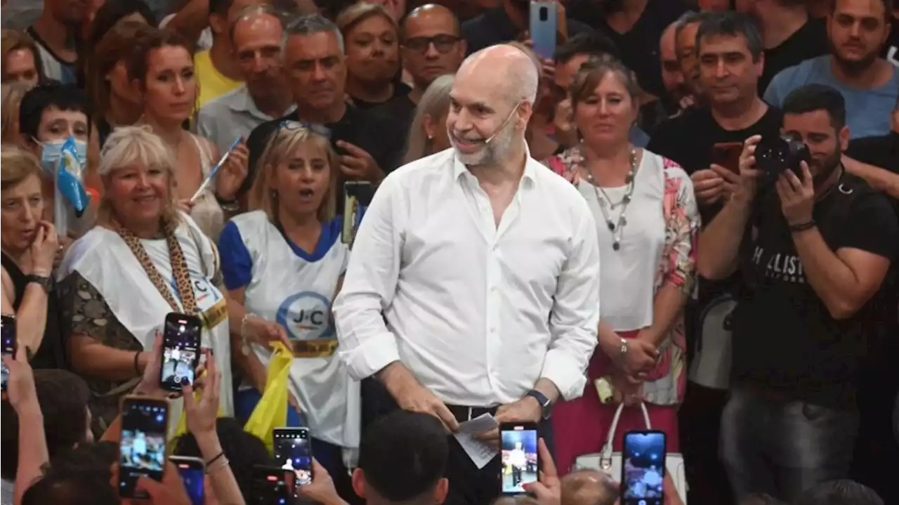 En modo campaña presidencial, Larreta cerró un acto en Costa Salguero