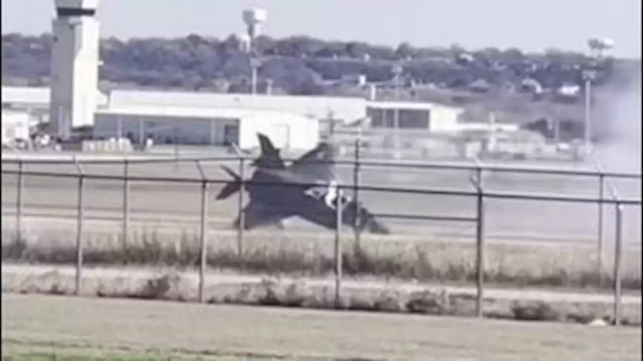 Caça que pousa como helicóptero cai em voo de teste, mas piloto consegue ejetar e se salvar; assista