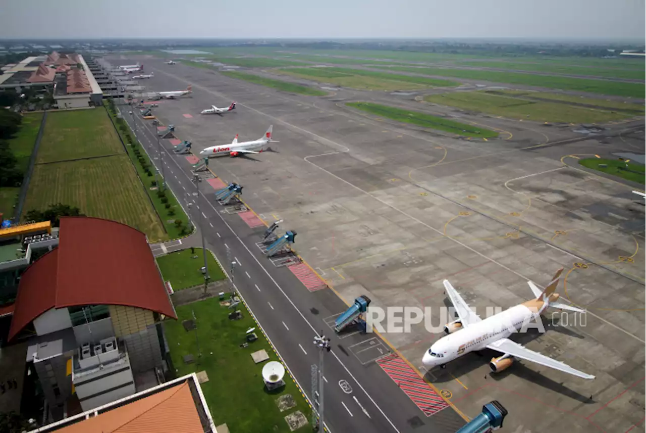 Jelang Nataru, Penumpang di Bandara Juanda Mulai Meningkat |Republika Online