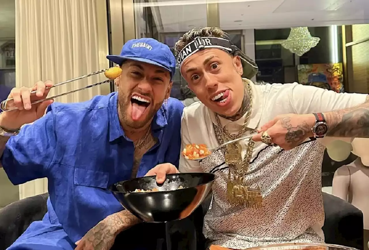 MC Daniel aproveita festa ao lado de Neymar: ‘Virei amigo do meu ídolo’