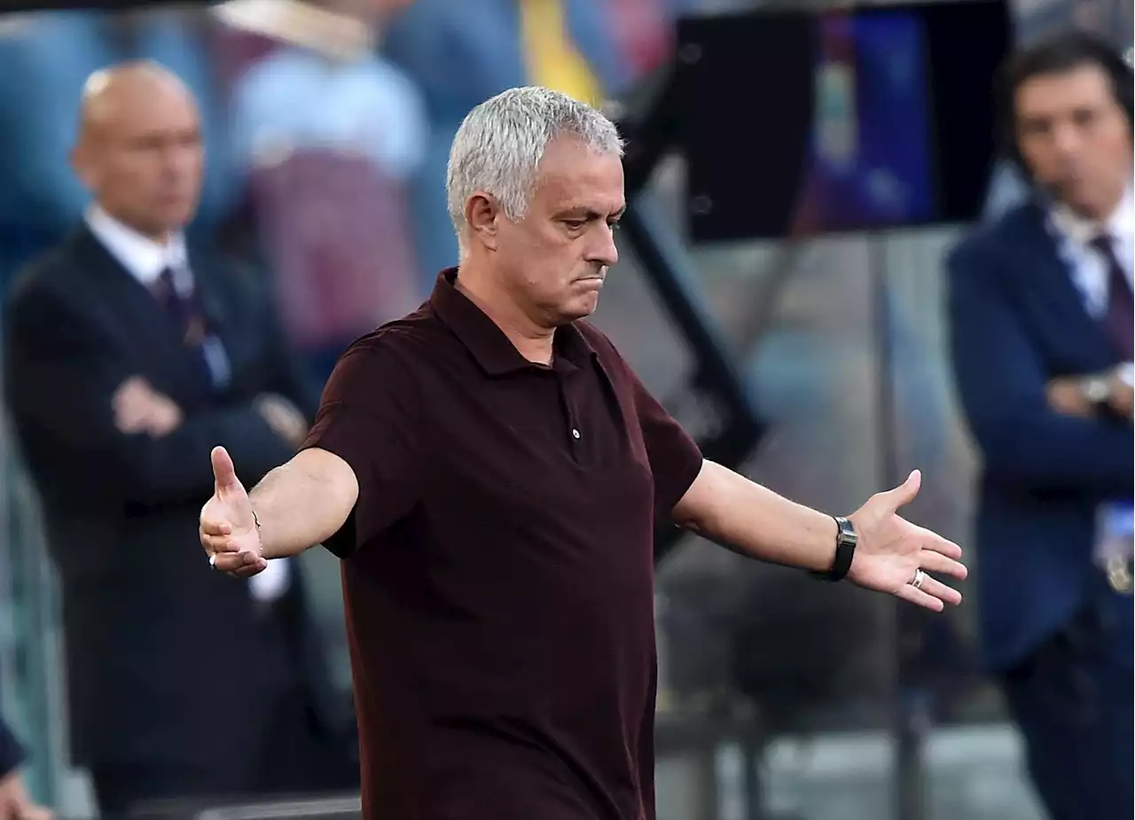 Mourinho refuses to answer questions about Portugal job as Roma boss is linked