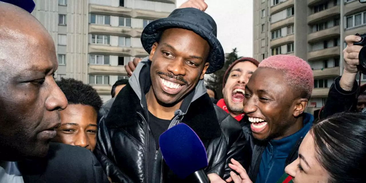 En place : Jean-Pascal Zadi candidat à la Présidentielle face à Benoît Poelvoorde et Marina Foïs... Les premières images de la nouvelle série de Netflix (VIDEO)