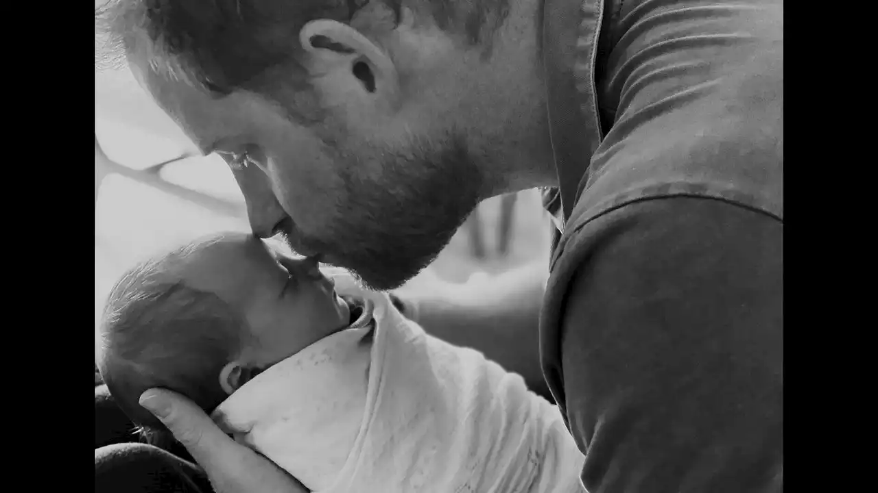 Harry e Meghan Markle, le foto inedite dei figli nei primi episodi della loro docuserie