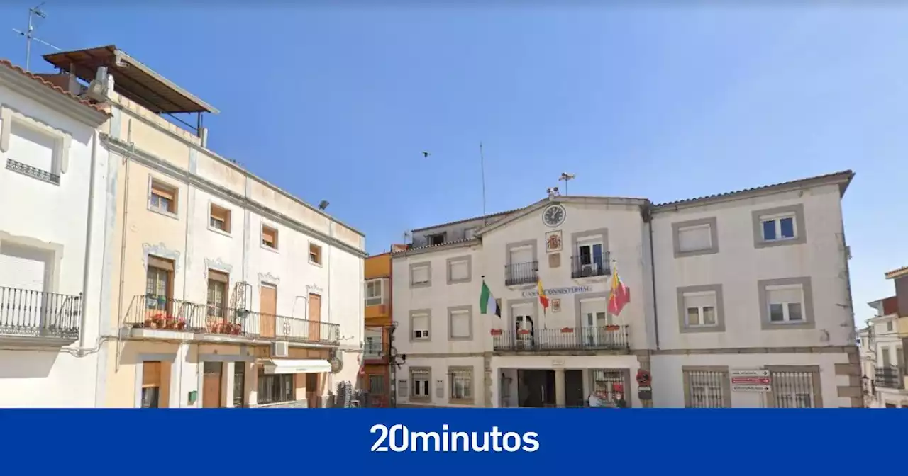 Un joven va una semana a un pueblo de Cáceres... y la pregunta de un vecino hace que se quede 30 años