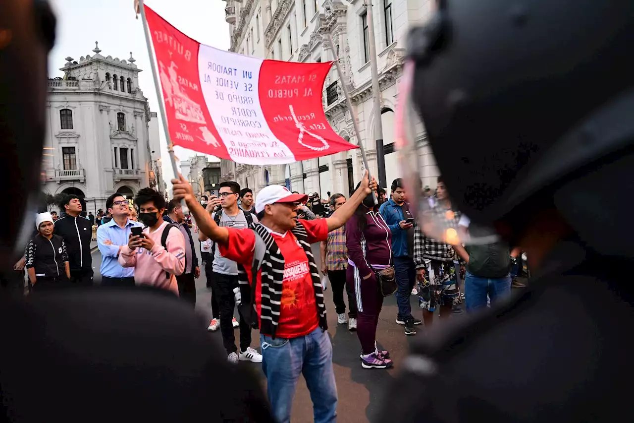 Perù, centinaia turisti bloccati a Machu Picchu a seguito proteste