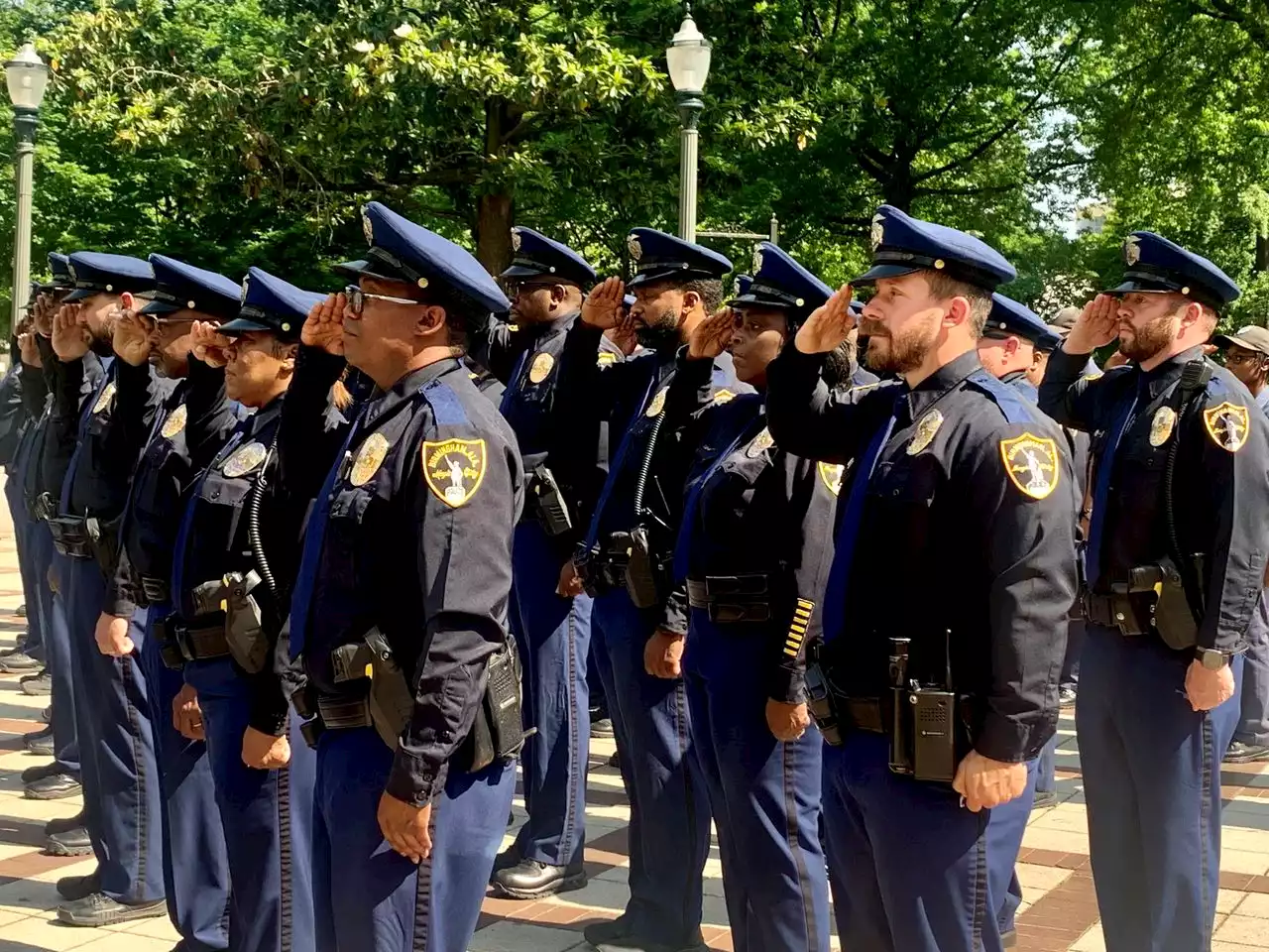 Birmingham police offers $5,000 hiring bonus to recruit new officers