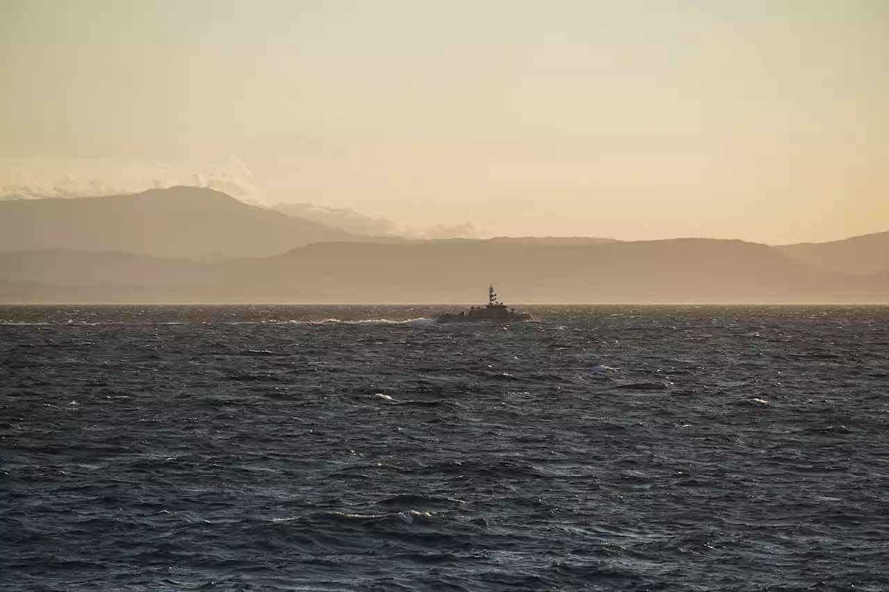 Lesbos: Flüchtlingsboot auf Felsen zerschellt – Säugling stirbt