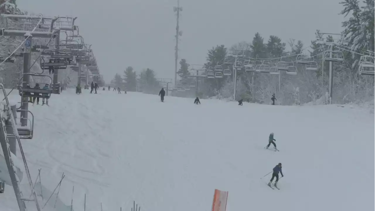 Ski season begins at resorts in eastern Ontario and western Quebec