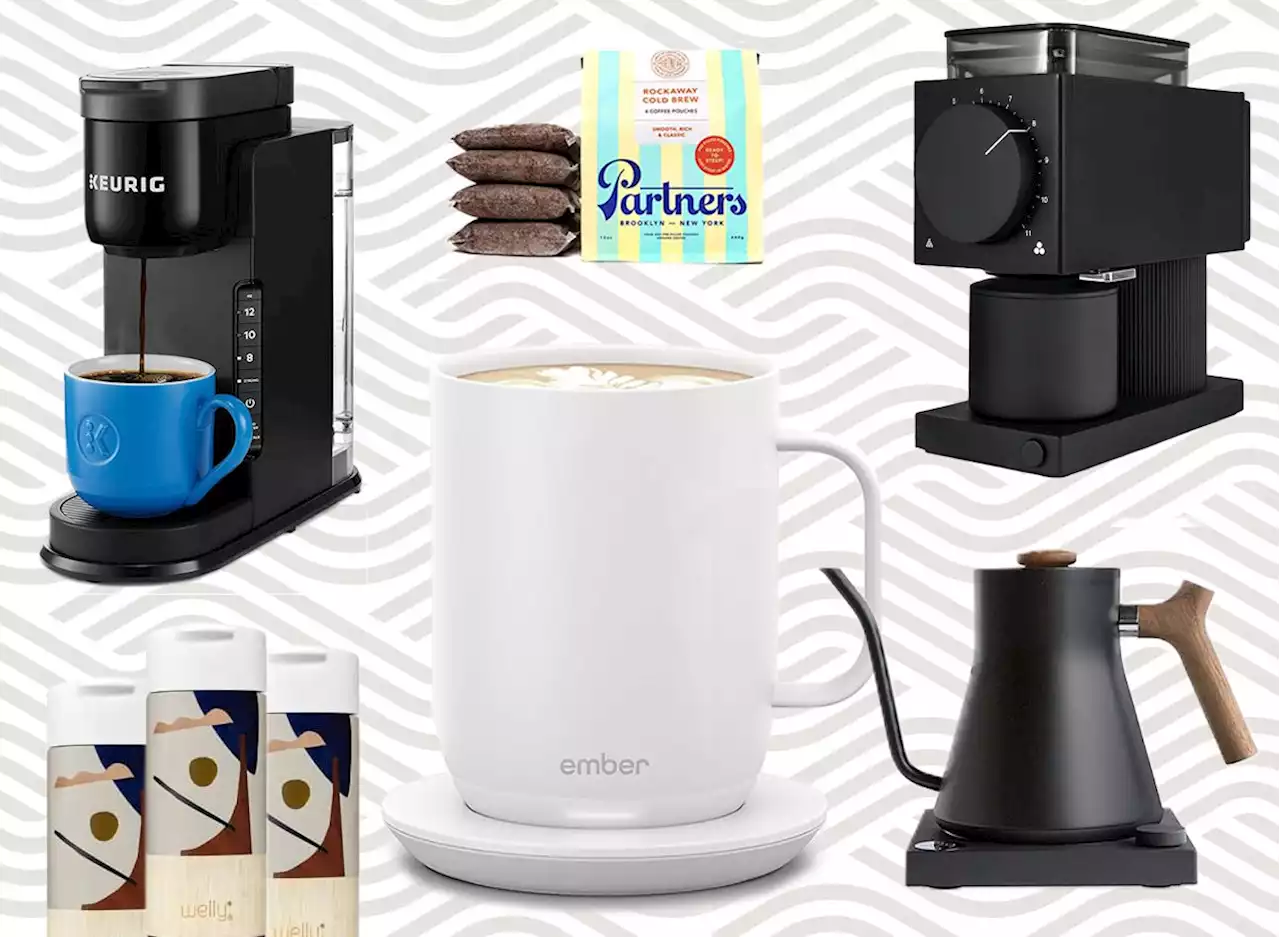 Best Gifts for Coffee Lovers in 2022