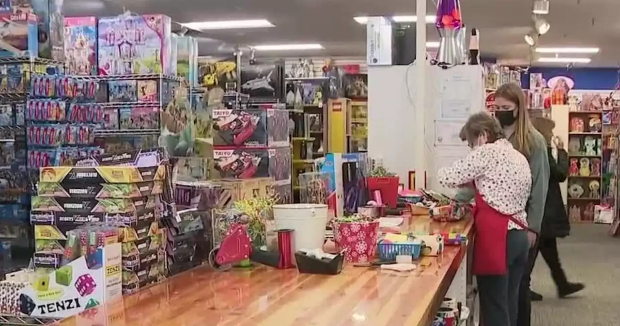 Local businesses urge Utahns to shop small this holiday season