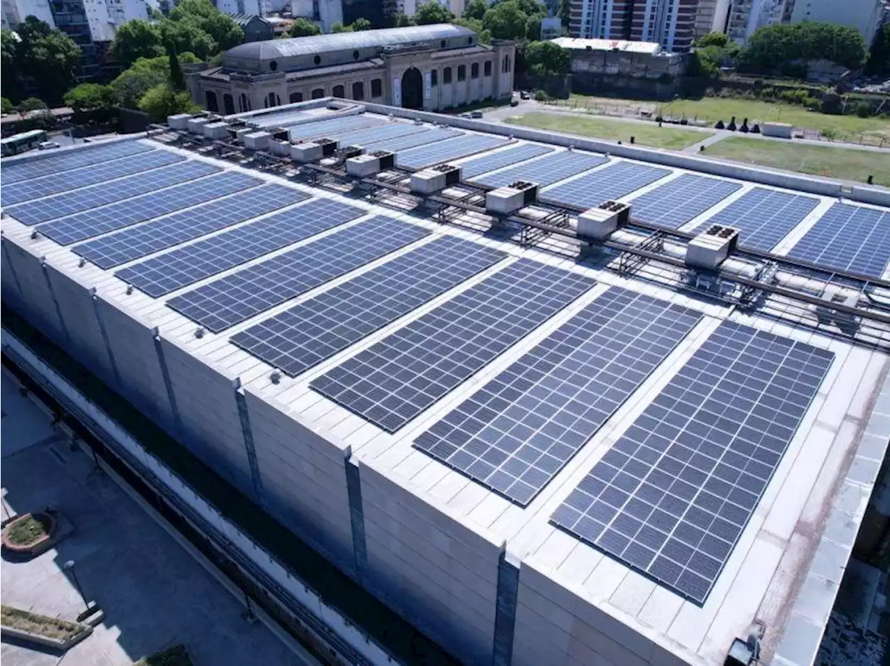 Así es el parque de energía solar privado más grande de la Ciudad de Buenos Aires