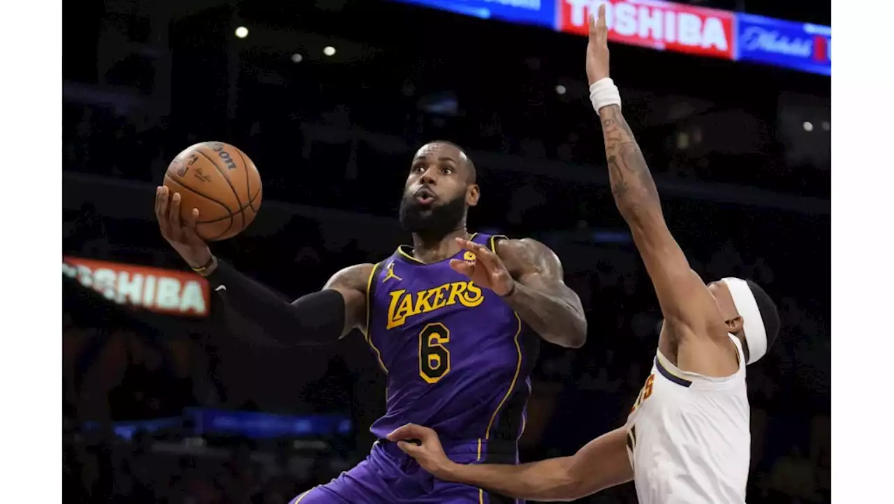 Lakers overcome Anthony Davis’ injury exit, beat Nuggets