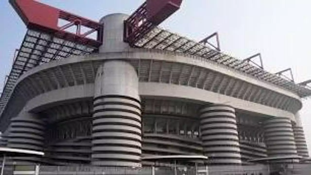 Stadio di San Siro, Sgarbi: “Prepariamo vincolo per la tutela del monumento”