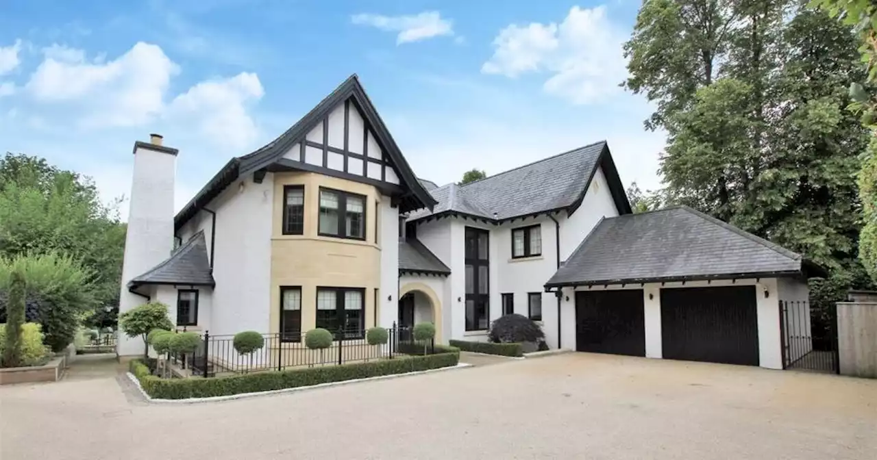 Greater Manchester mansion that everyone loves but no one wants to buy