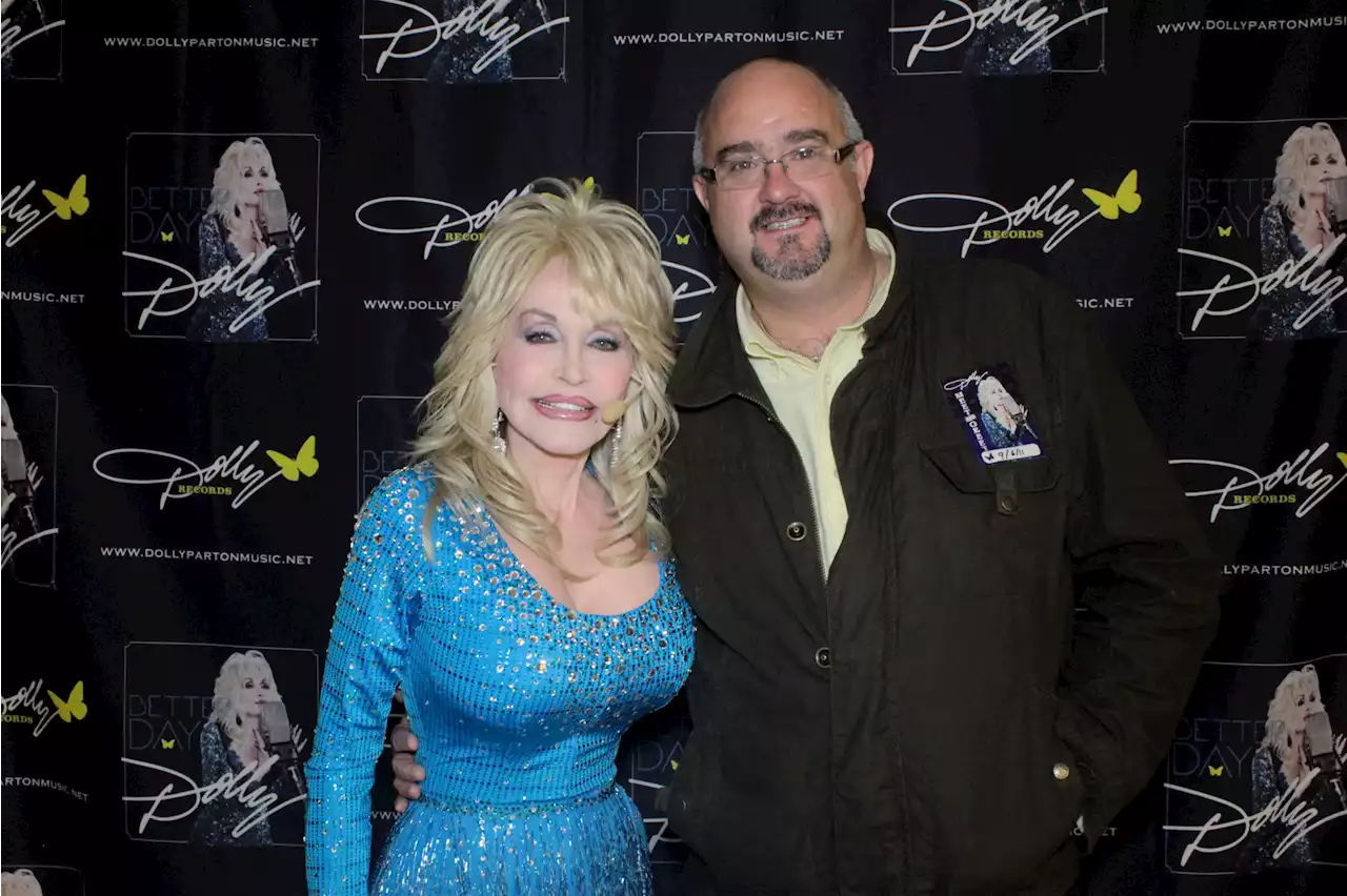 Dolly Parton delights superfan with personalised Christmas message