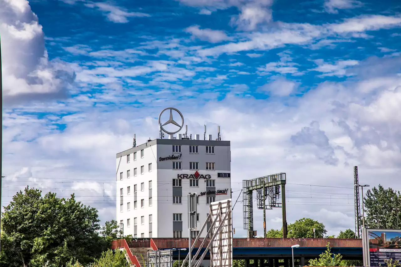 Blick hinter die Mauern: Die Geheimnisse des Mercedes-Hauses an den Elbbrücken