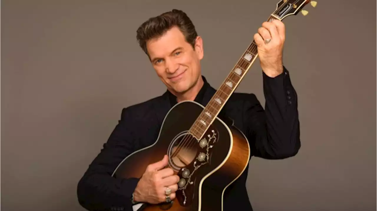 Chris Isaak Has Cheer to Spare on His Second Holiday Album, Everybody Knows It's Christmas