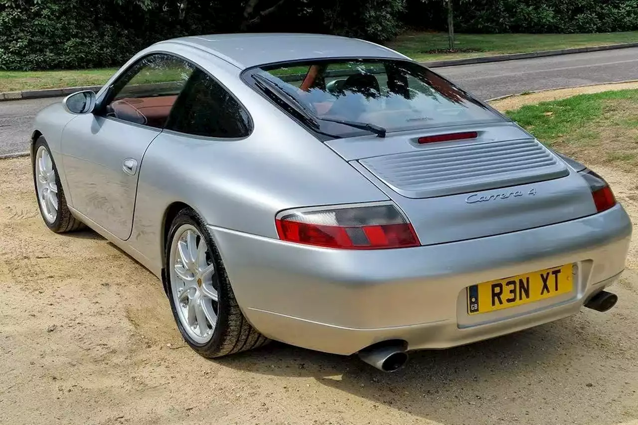 Porsche 911 Carrera 4 (996) | The Brave Pill