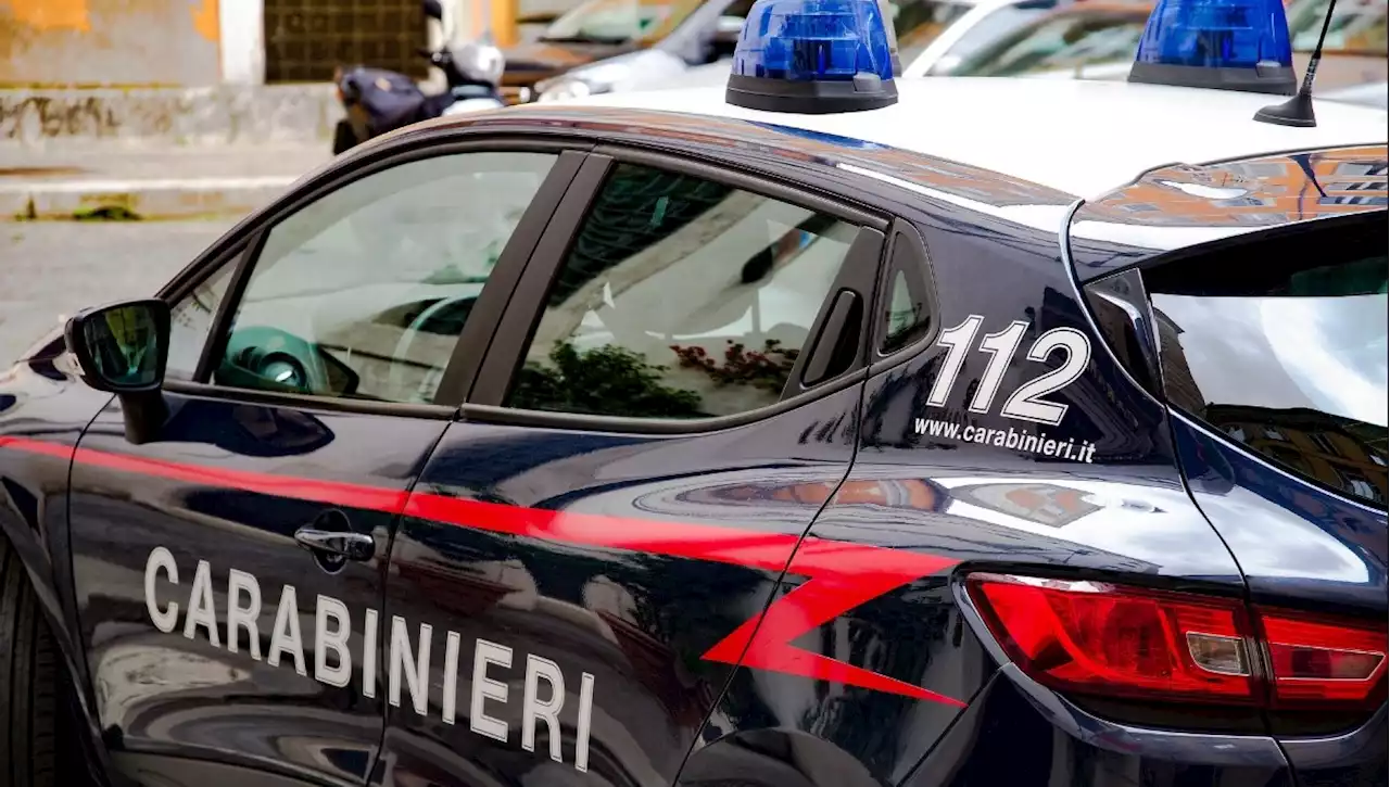 Roma, 13enne costretta dalla nonna a prostituirsi: 'Mi picchiava con il bastone'