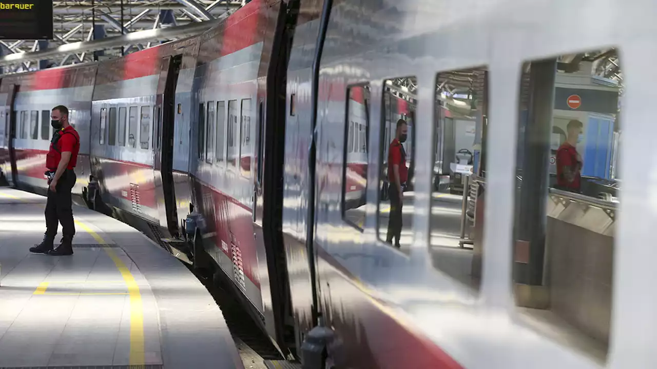 Les Thalys à l'arrêt 'à cause du givre'