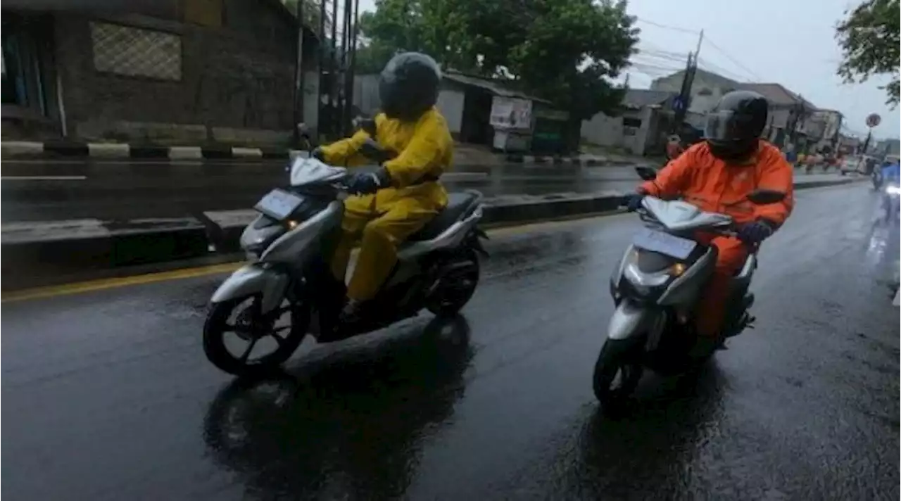 Ramalan Cuaca Jakarta Hari Ini: Siang Hujan, Malam Berawan