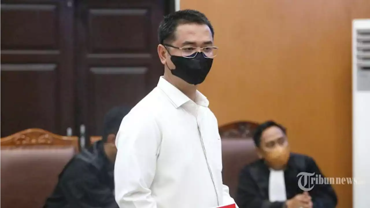 Kuasa Hukum Irfan Widyanto Tanggapi Gestur Jaksa Acungkan Jempol ke Bawah dalam Persidangan - Tribunnews.com