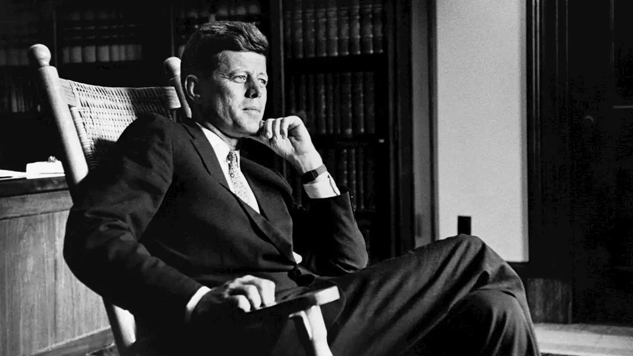 Que contiennent les archives du FBI sur l'assassinat de JFK rendues publiques ?