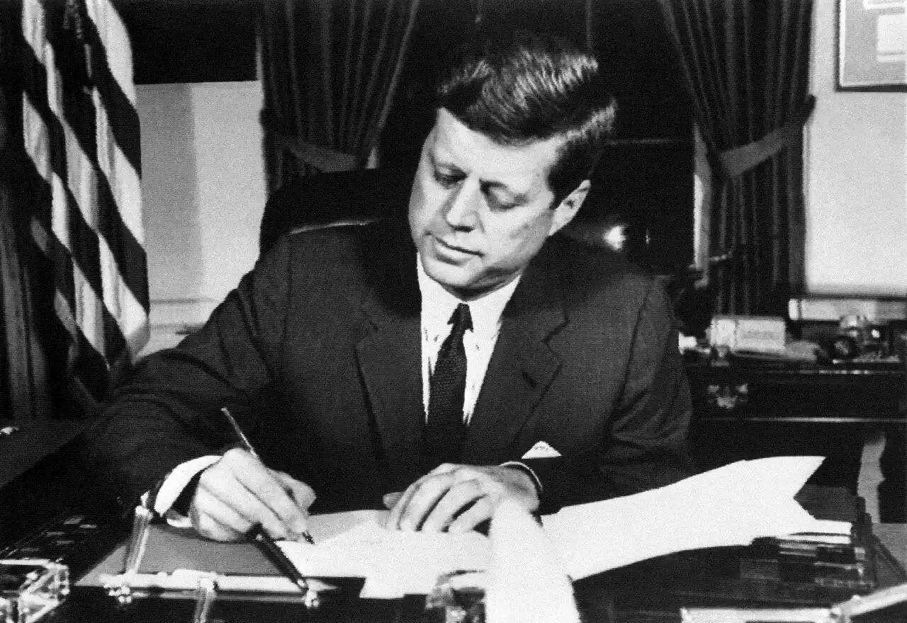 États-Unis : des archives sur l'assassinat du président Kennedy rendues publiques