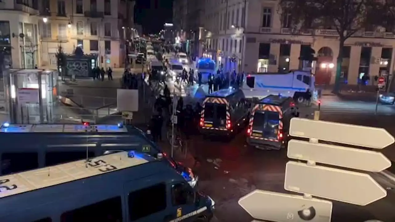 Lyon: des tensions place Bellecour après la défaite des Bleus face à l'Argentine