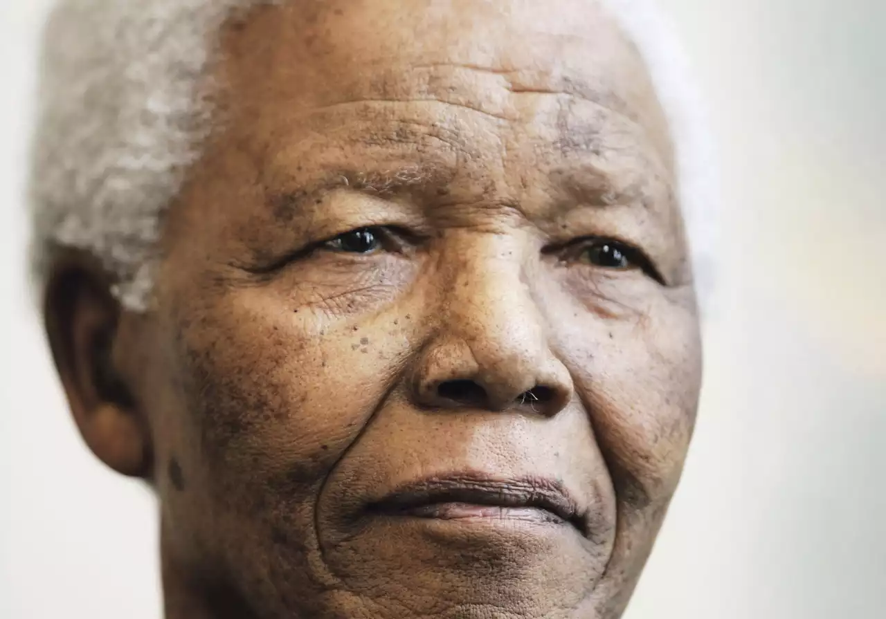 BOOK EXTRACT: The peaceful departure of a soul – Nelson Mandela’s very last day