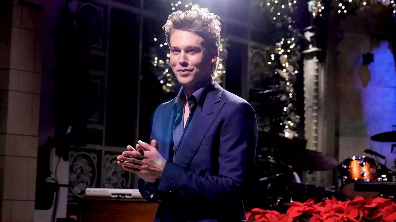 'SNL': Austin Butler Gets Emotional Honoring His Late Mom in Monologue