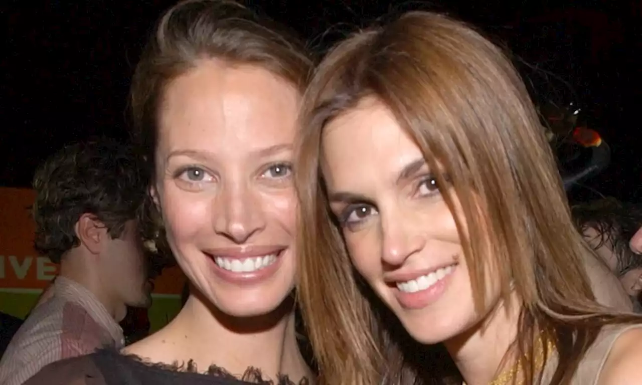 OG supermodels Cindy Crawford, Helene Christensen and Christy Turlington reunite for Christmas party