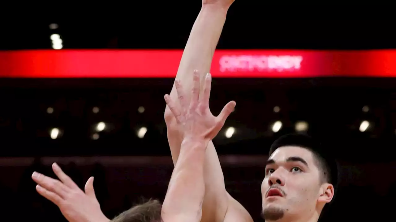 Top-ranked Purdue basketball survives challenge from Davidson