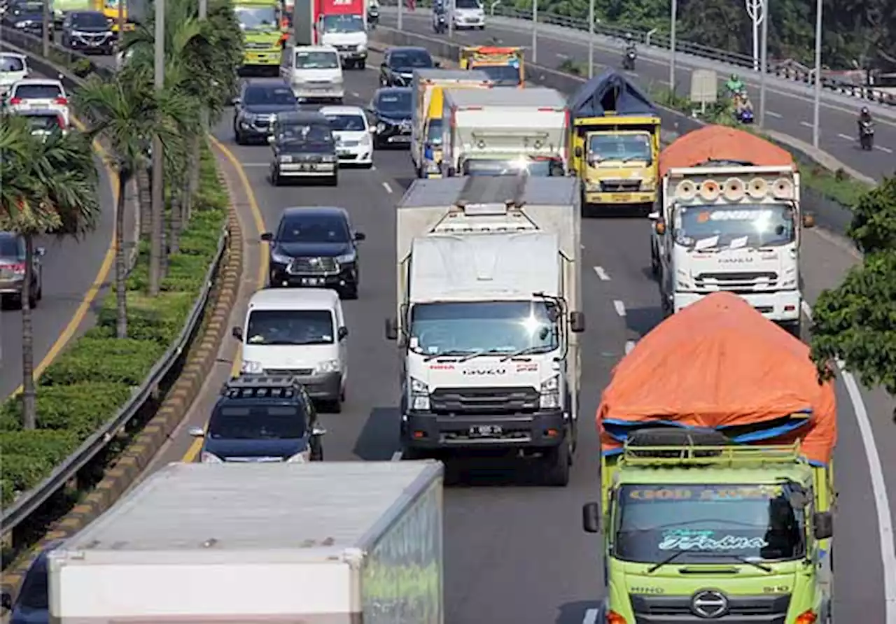 Ini Jadwal dan Lokasi Pembatasan Truk Angkutan Barang selama Nataru