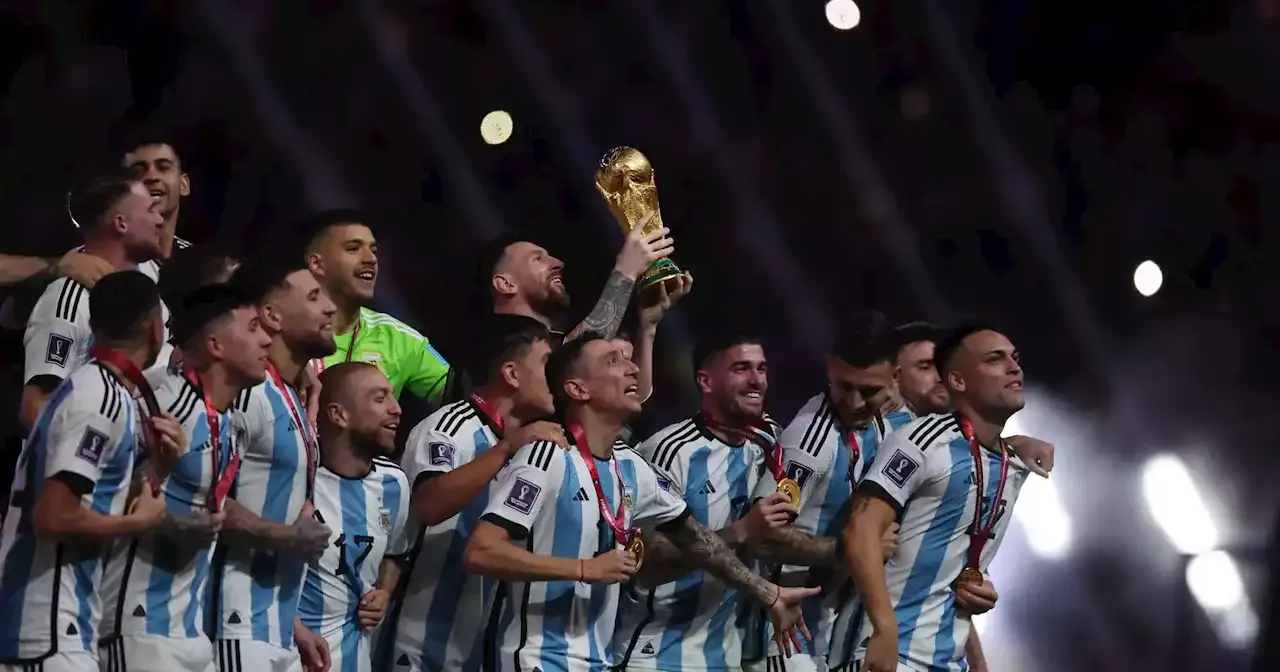 Campeã Argentina arrancou mal no Mundial, mas repete feito da