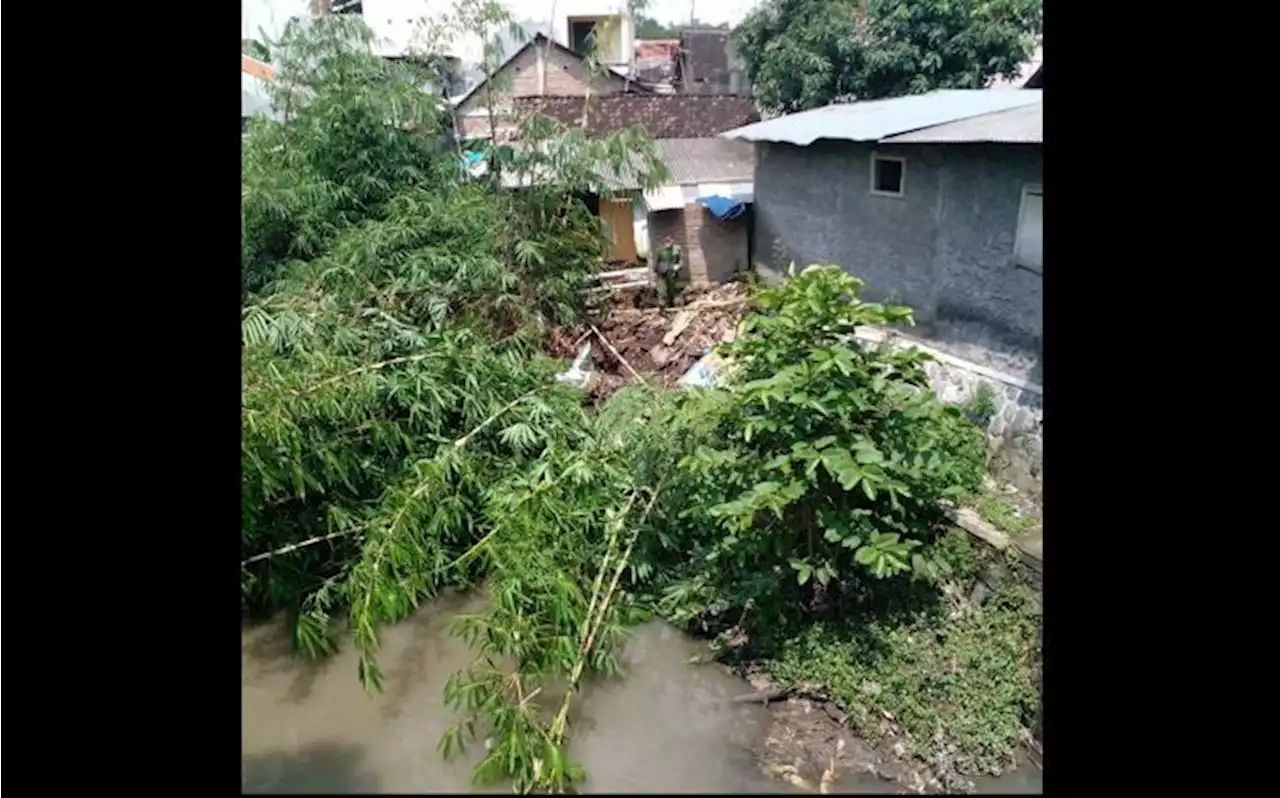 Sering Banjir, Hunian Pinggir Kali Jenes & Premulung Solo Jadi Perhatian Gibran