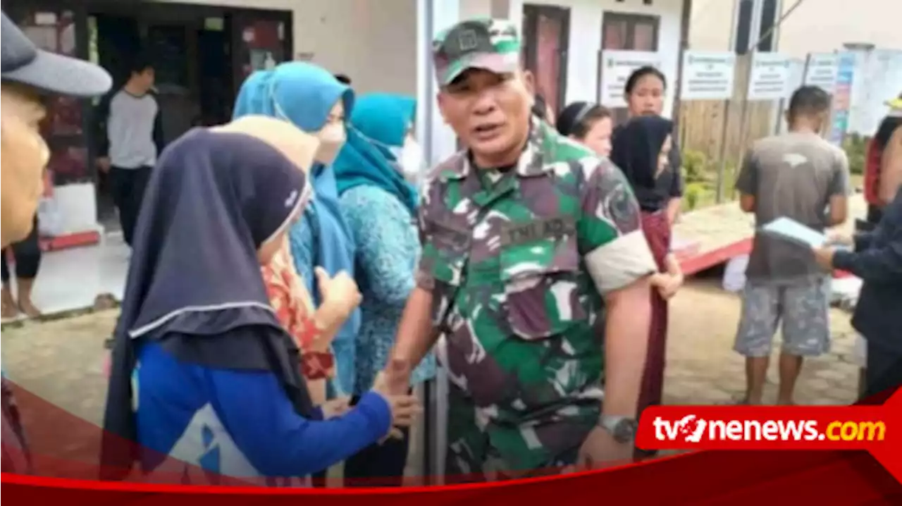 Korban Kebakaran Rumah Akibat Mobil Pengangkut Minyak Ilegal Meledak Dapat Bantuan dari TNI