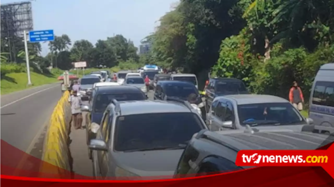 Sepekan Jelang Natal Jalur di Kawasan Puncak Mulai Padat, Malam Tahun Baru Jalur di Tutup