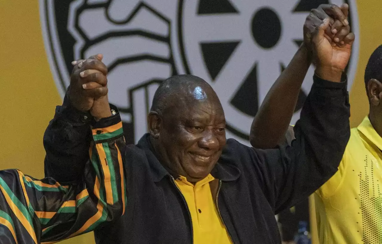 Le président sud-africain Cyril Ramaphosa réélu à la tête de l’ANC