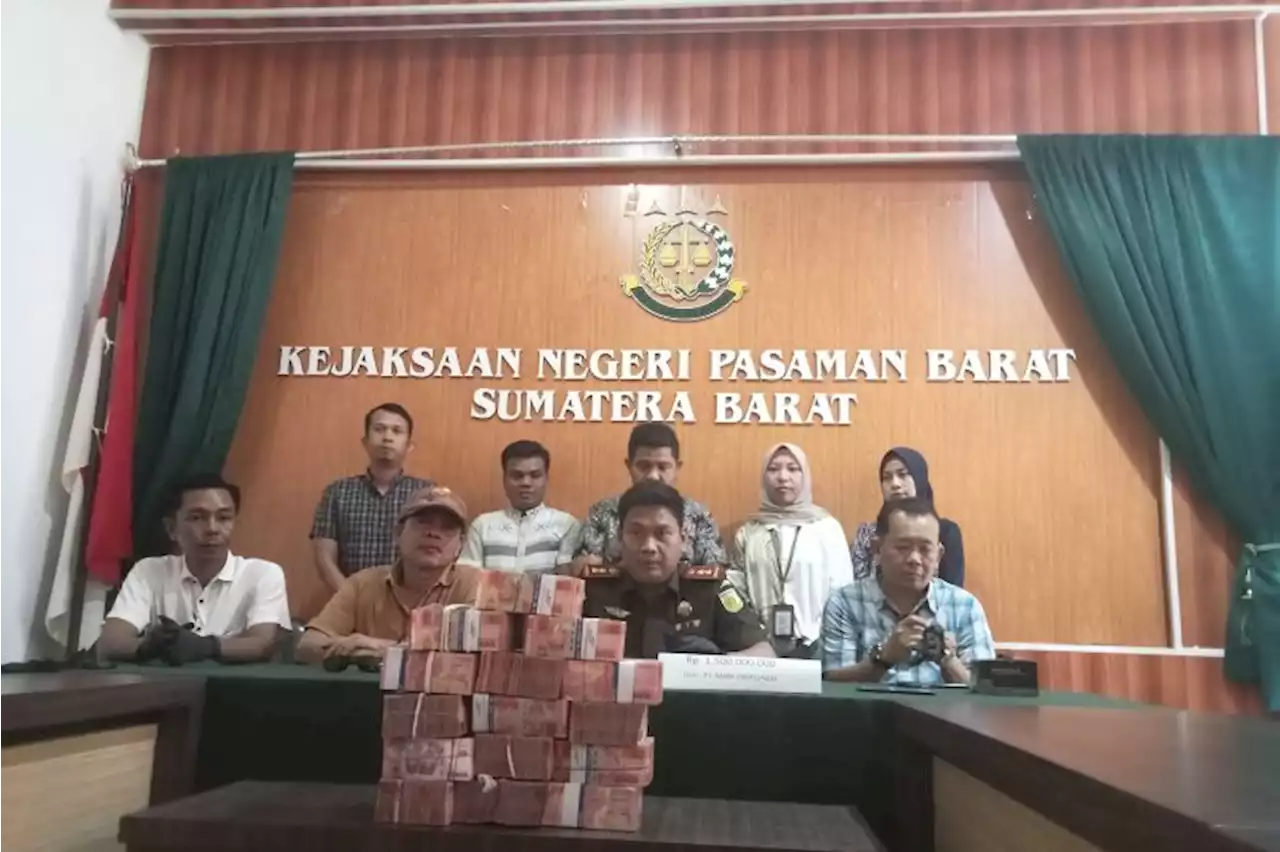 Kejari Pasaman Barat 2022 selamatkan Rp5,7 M dalam kasus korupsi