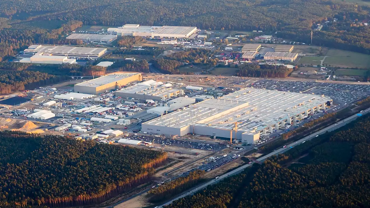 Ermittlungen gegen Tesla in Grünheide