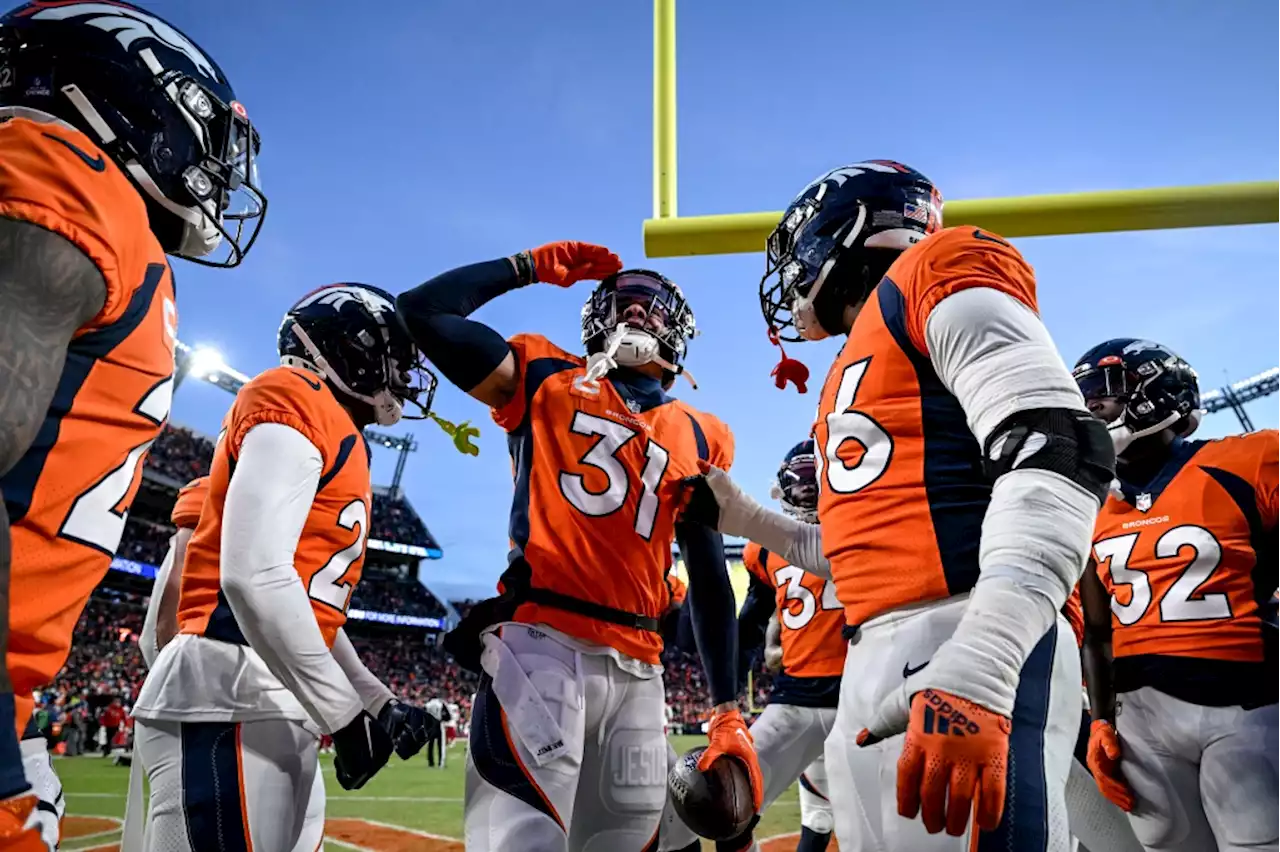 Justin Simmons’ two interceptions help Broncos snap five-game slide in Week 15 win over Cardinals