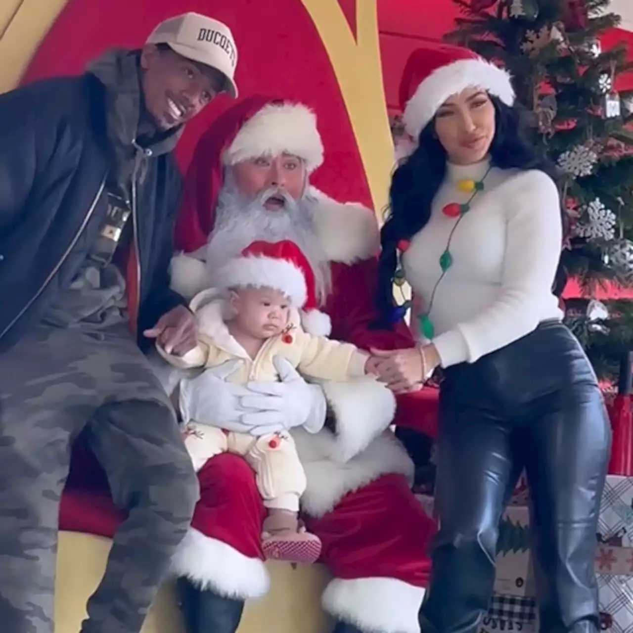 Nick Cannon Poses With His Kids for Holiday Family Photos - E! Online