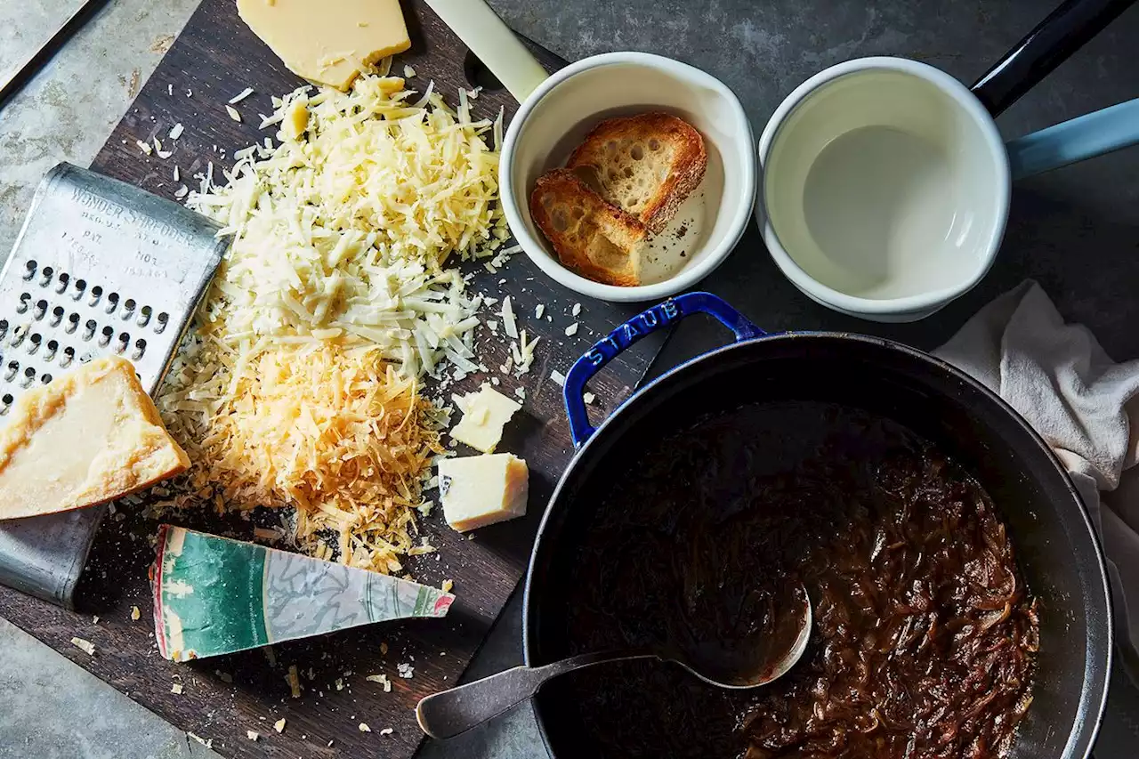 6 Tips for the Perfect French Onion Soup, According to Pros