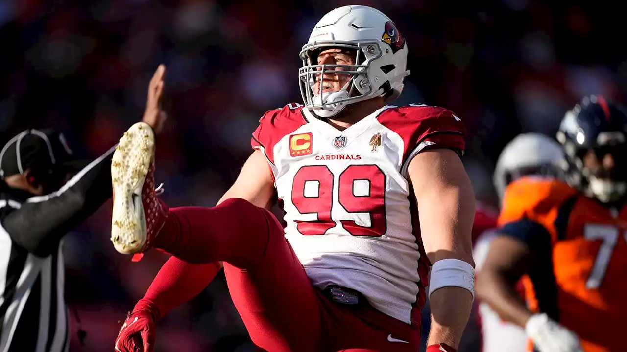 JJ Watt makes $900,000 in incentives after impressive first half vs. Broncos