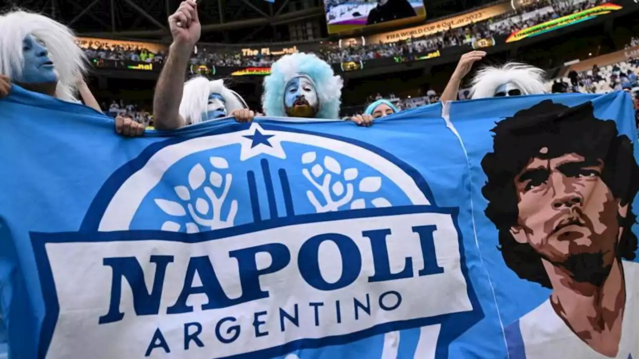 A Napoli festeggia Diego Maradona jr: “Mio papà e Leo, i migliori di sempre”