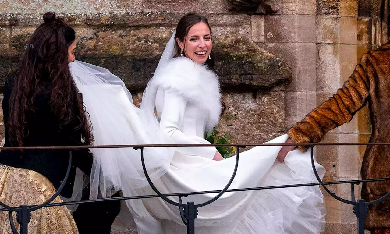 Rose Farquhar, exnovia del príncipe Guillermo, reúne en su vestido de novia las tendencias del momento