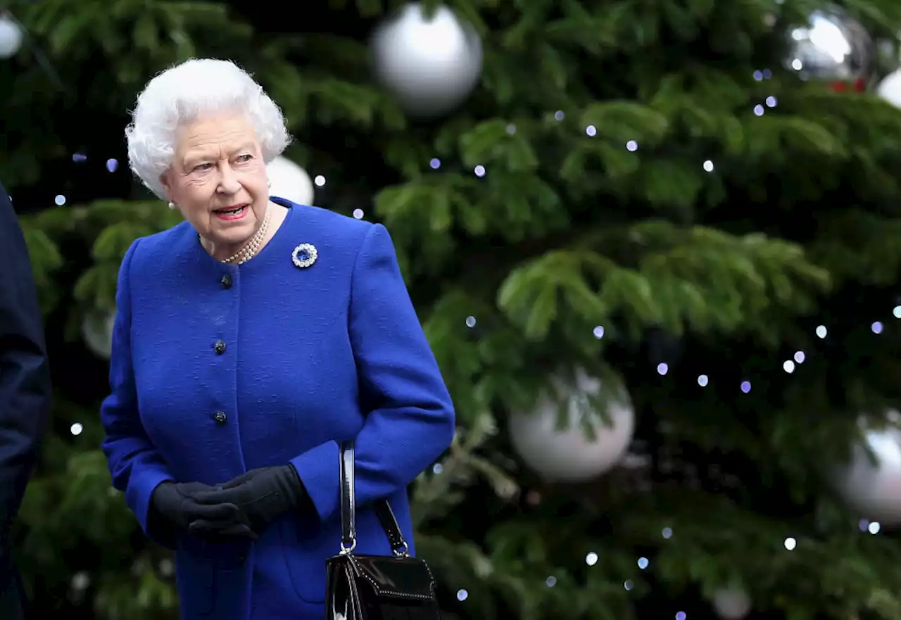 La regina Elisabetta ha un nuovo canto natalizio tutto suo - iO Donna