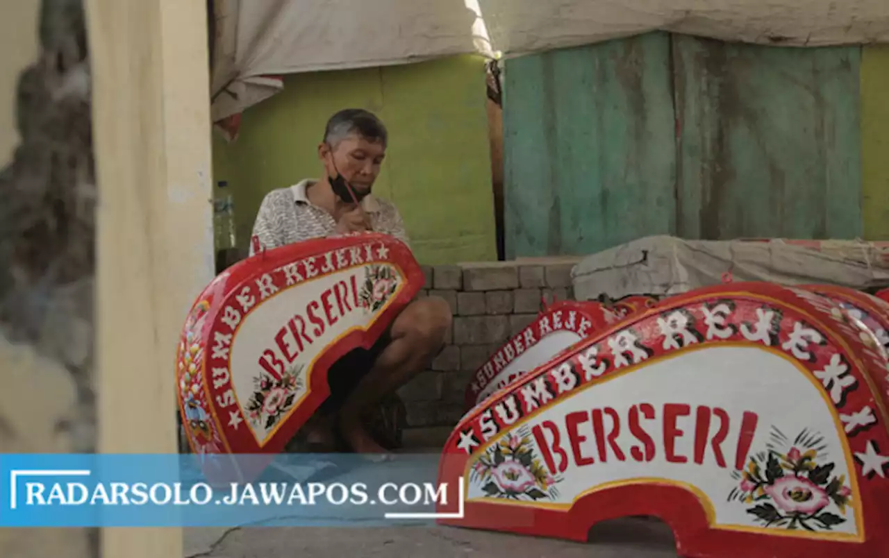 Kisah Antonius Sri Sunarto, yang Sudah Puluhan Tahun Menjadi Pelukis Bodi Becak